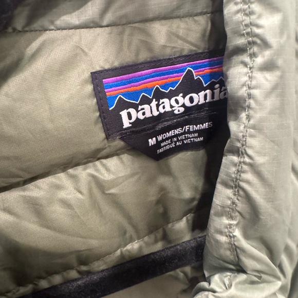 Patagonia Olive Quilted Vest - Picture 3 of 4